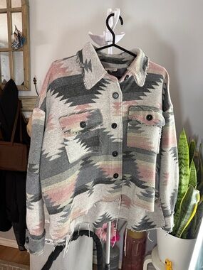 LA MIEL Aztec Button-Up Jacket in Gray, Pink & Cream